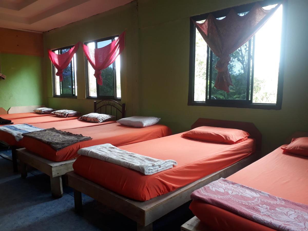 Mulu D Cave Homestay Exterior foto