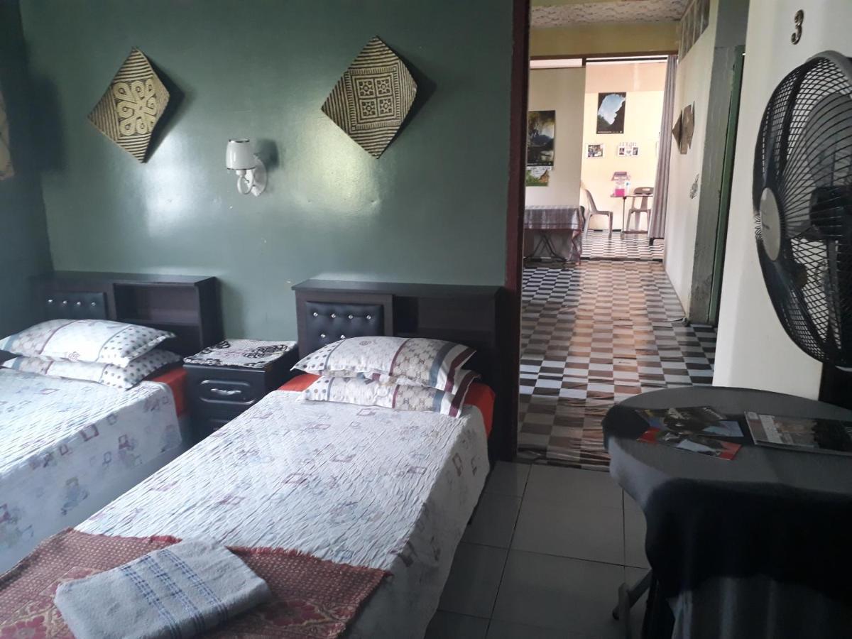Mulu D Cave Homestay Exterior foto